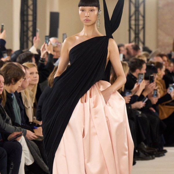 Schiaparelli весна-лето 2024 (101627-Schiaparelli-SS-2024-s.jpg)