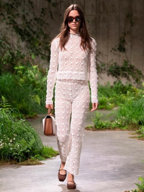 Gucci Resort 2025 (102650-gucci-resort-06.jpg)