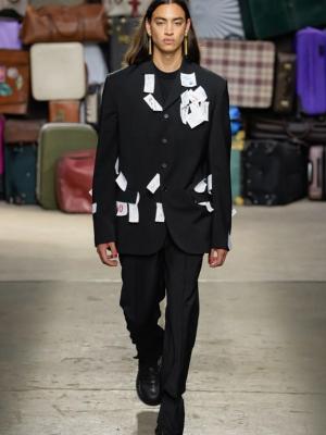 Moschino menswear весна-лето 2025 (103085-moschino-menswear-ss-07.jpg)