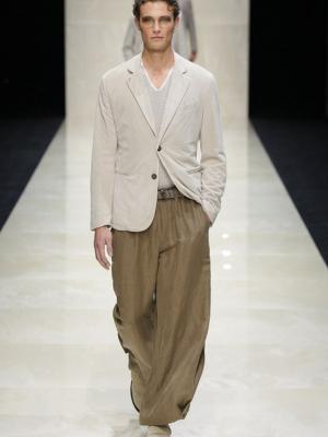 Giorgio Armani menswear весна-лето 2025 (103176-giorgio-armani-menswear-08.jpg)