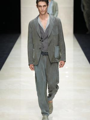 Giorgio Armani menswear весна-лето 2025 (103176-giorgio-armani-menswear-b.jpg)