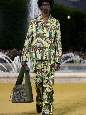 Kenzo menswear весна-лето 2025 (103326-kenzo-menswear-ss-03.jpg)