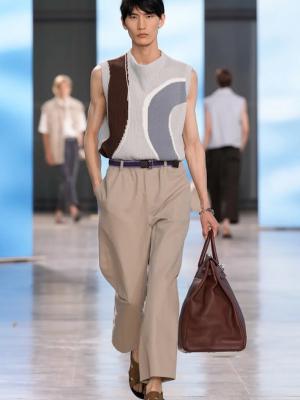 Hermes menswear весна-лето 2025 (103355-hermes-menwear-ss-06.jpg)