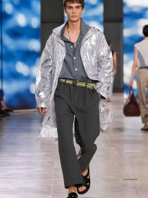 Hermes menswear весна-лето 2025 (103355-hermes-menwear-ss-08.jpg)