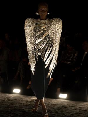 Schiaparelli Haute Couture осень-зима 2024 (103397-schiaparelli-couture-fw-b.jpg)