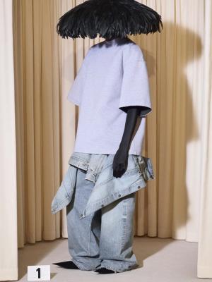 Кутюрная коллекция Balenciaga осень-зима 2024  (103457-balensiaga-fw-2024-b.jpg)