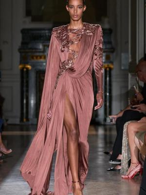 Zuhair Murad Haute Couture осень-зима 2024 (103606-zuhair-murad-fw-b.jpg)