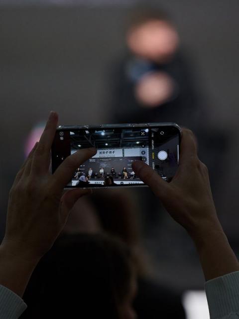 Russian Fashion Retail Forum – поиск стратегий трансформации (10401-russian-fashion-retail-forum-b.jpg)