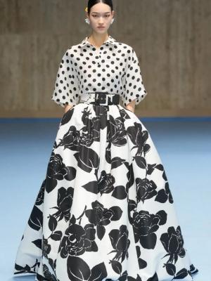 Коллекция Carolina Herrera весна-лето 2025 (104270-carolina-herrera-ss-2025-08.jpg)