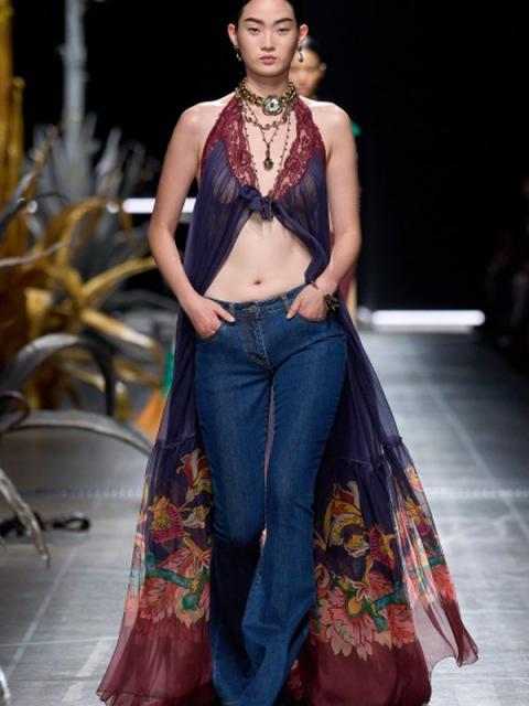 Коллекция Etro весна-лето 2025 (104501-etro-ss-2025-11.jpg)