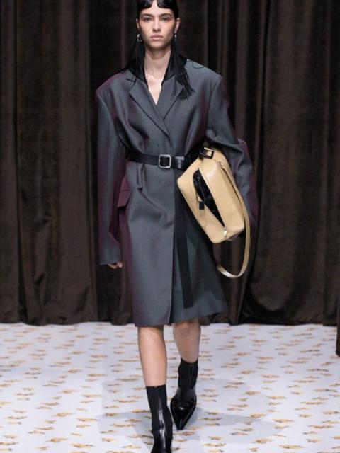 Коллекция Jil Sander весна-лето 2025 (104517-jil-sander-ss-2025-01.jpg)