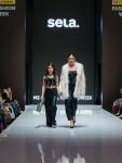 На М2 X Sokol Fashion Week FW-2024/25 прошел показ новогодней коллекции российского бренда Sela. В ней нашли место образы для всех членов семьи, как для вечерних выходов, так и для непринужденной домашней праздничной обстановки.