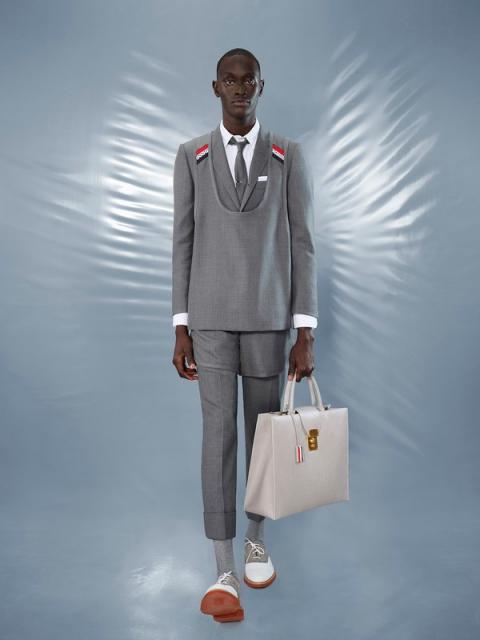 Коллекция Thom Browne Resort 2025 Menswear (105824-thom-browne-resort-menswear-02.jpg)