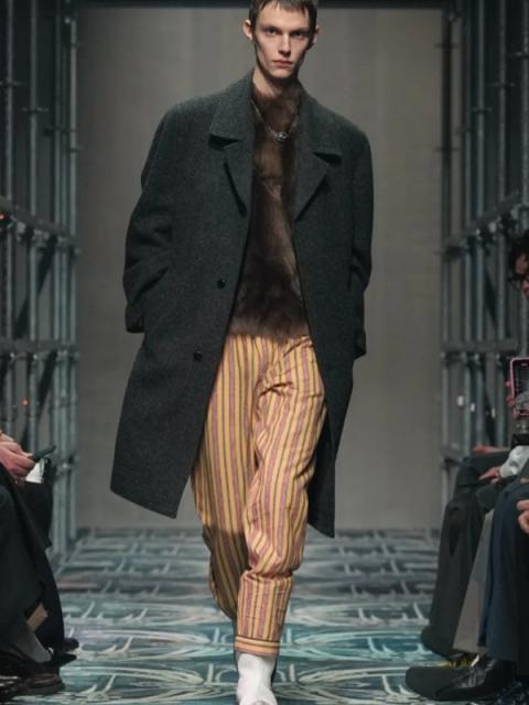 Prada menswear осень-зима 2025 (105877-prada-menswear-05.jpg)