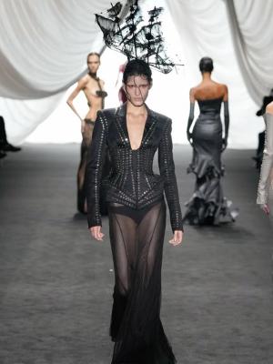 Коллекция Jean Paul Gaultier весна-лето 2025/26 (SS-2025/26) (106110-jean-paul-gaultier-ss-08.jpg)