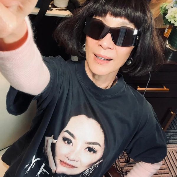 Бренд Balenciaga выпустил коллекцию футболок с амбассадорами (106427-balenciaga-ambassador-s.jpg)