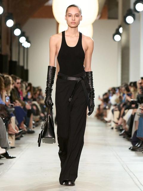 Коллекция Michael Kors Collection осень-зима 2025/26 (FW-2025/26) (106460-michael-kors-fw-02.jpg)