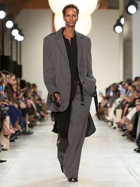 Коллекция Michael Kors Collection осень-зима 2025/26 (FW-2025/26) (106460-michael-kors-fw-b.jpg)