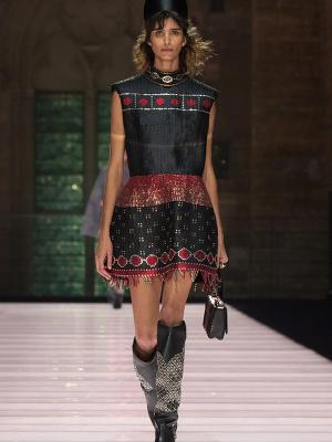 Коллекция Louis Vuitton resort 2026 (107341-louis-vuitton-01.jpg)