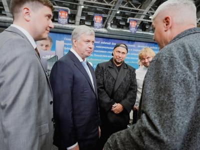 Всероссийский форум производителей одежды в Ульяновске обозначил новые возможности коммуникации (107499-legkoforum-08.jpg)