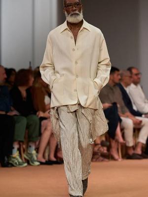 Коллекция Zegna menswear весна-лето 2026  (107564-zegna-ss-2026-01.jpg)
