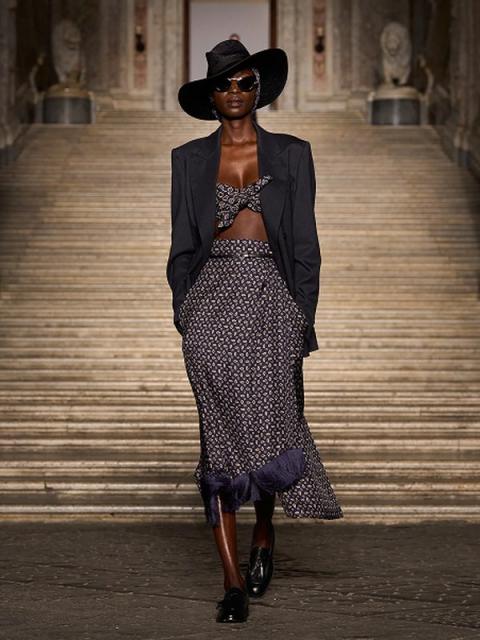 Коллекция Max Mara Resort 2026 (107641-max-mara-resort-08.jpg)