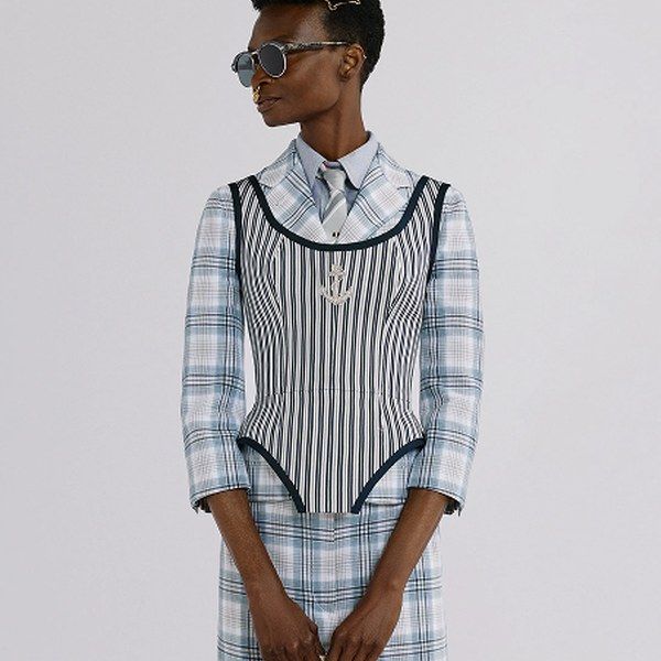 Коллекция Thom Browne Resort 2026 (107683-thom-browne-resort-s.jpg)