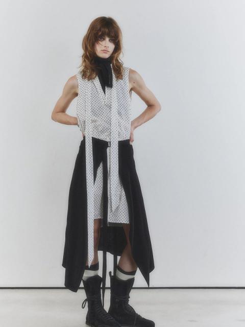 Коллекция Ann Demeulemeester Resort 2026 (107695-ann-demeulemeester-resort-02.jpg)