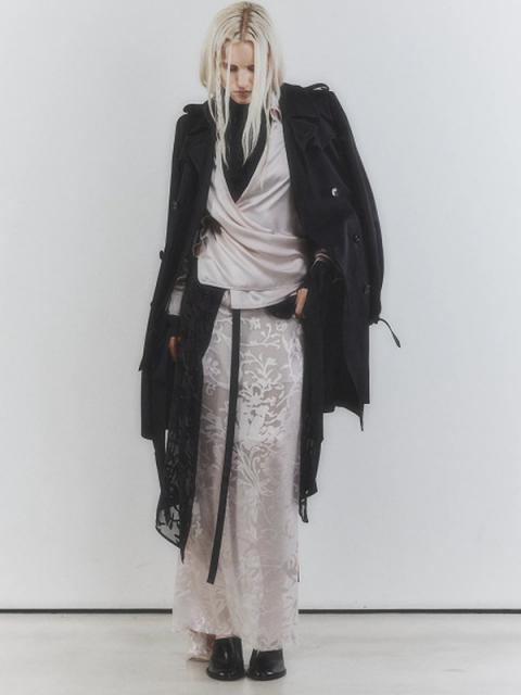 Коллекция Ann Demeulemeester Resort 2026 (107695-ann-demeulemeester-resort-06.jpg)