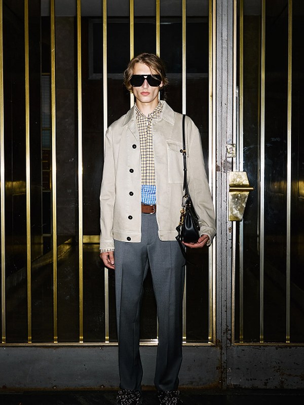Коллекция N°21 Menswear весна-лето 2026 (107738-N21-menswear-ss-02.jpg) Коллекция N°21 Menswear весна-лето 2026 (107738-N21-menswear-ss-02.jpg)