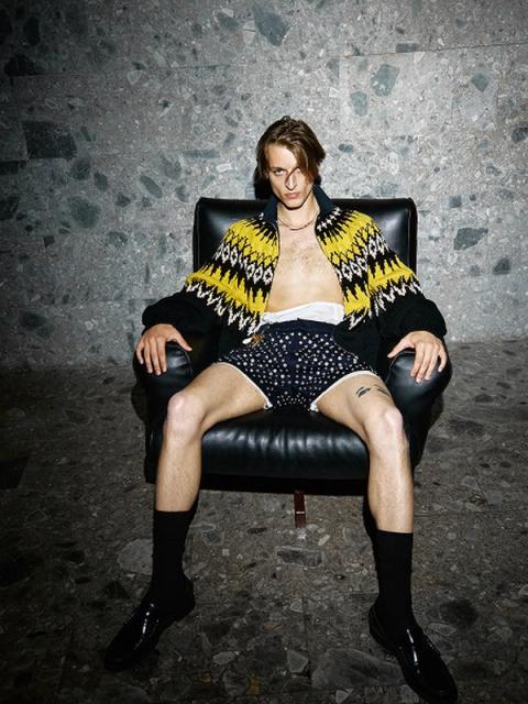 Коллекция N°21 Menswear весна-лето 2026 (107738-N21-menswear-ss-06.jpg)