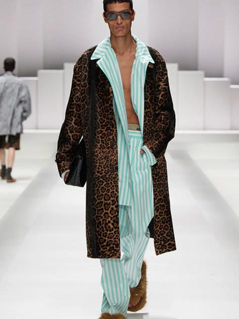 Коллекция Dolce&Gabbana Menswear весна–лето 2026 (107811-dolce-gabbana-ss-11.jpg)