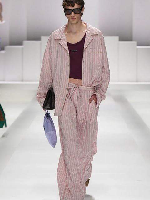 Коллекция Dolce&Gabbana Menswear весна–лето 2026 (107811-dolce-gabbana-ss-b.jpg)