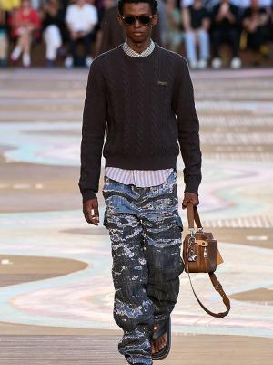 Коллекция Louis Vuitton Menswear весна-лето 2026 (107976-louis-vuitton-ss-02.jpg)