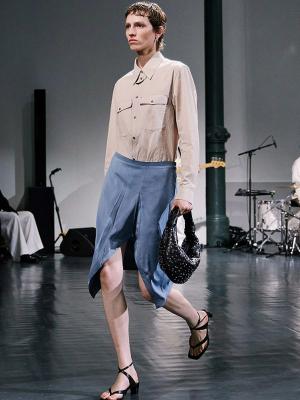 Коллекция Lemaire Menswear весна-лето 2026 (107999-lemaire-menswear-01.jpg)