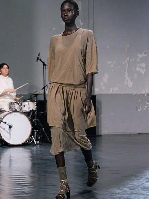Коллекция Lemaire Menswear весна-лето 2026 (107999-lemaire-menswear-04.jpg)