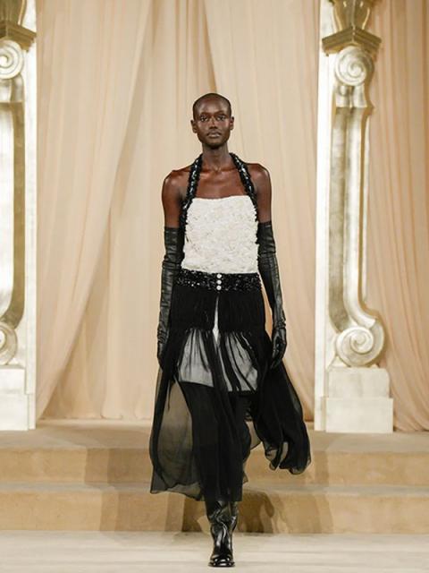 Коллекция Chanel couture осень-зима 2025 (108090-chanel-ss-07.jpg)