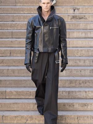 Коллекция Rick Owens весна-лето 2026 (108102-rick-owens-ss-08.jpg)