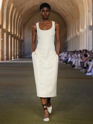 Коллекция Jacquemus осень-зима 2025/26 (108113-jacquemus-fw-03.jpg)
