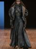 Коллекция Viktor & Rolf осень-зима 2025/26 (108189-viktor-rolf-fw-03.jpg)
