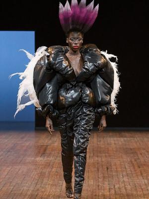 Коллекция Viktor & Rolf осень-зима 2025/26 (108189-viktor-rolf-fw-06.jpg)