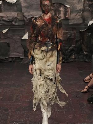 Коллекция Maison Margiela осень-зима 2025/26 (108201-maison-margiela-fw-05.jpg)