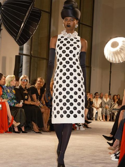 Коллекция Schiaparelli осень-зима 2025/26 (108224-schiaparelli-fw-07.jpg)