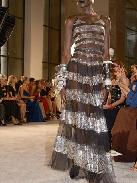 Коллекция Schiaparelli осень-зима 2025/26 (108224-schiaparelli-fw-09.jpg)