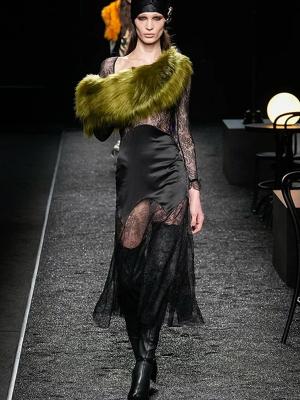 Коллекция Nina Ricci осень–зима 2025/26 (108298-nina-ricci-fw-03.jpg)