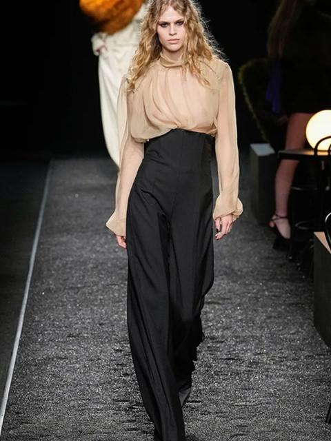 Коллекция Nina Ricci осень–зима 2025/26 (108298-nina-ricci-fw-05.jpg)