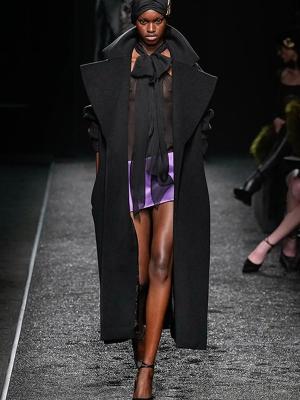 Коллекция Nina Ricci осень–зима 2025/26 (108298-nina-ricci-fw-06.jpg)