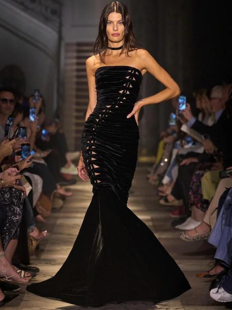 Коллекция Elie Saab осень-зима 2025/26 (108330-elie-saab-fw-03.jpg)