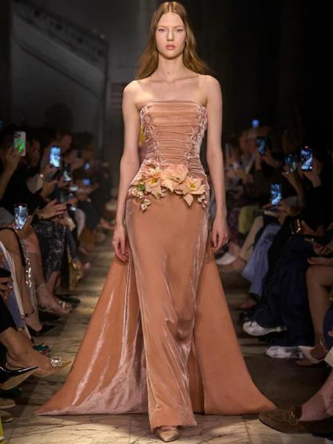Коллекция Elie Saab осень-зима 2025/26 (108330-elie-saab-fw-05.jpg)