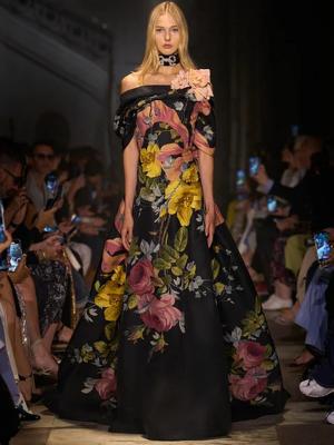 Коллекция Elie Saab осень-зима 2025/26 (108330-elie-saab-fw-07.jpg)